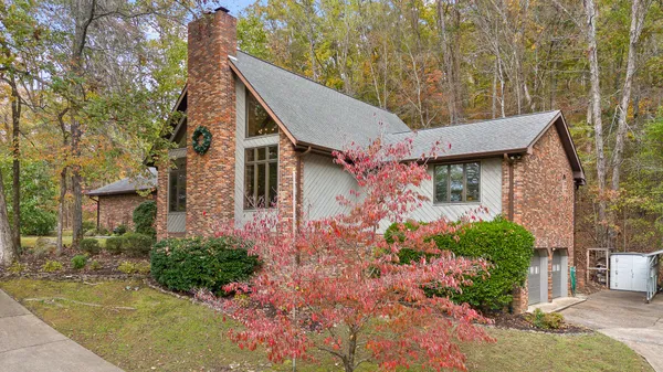$785,000 | 9425 Standifer Gap Road, Ooltewah, TN 37363