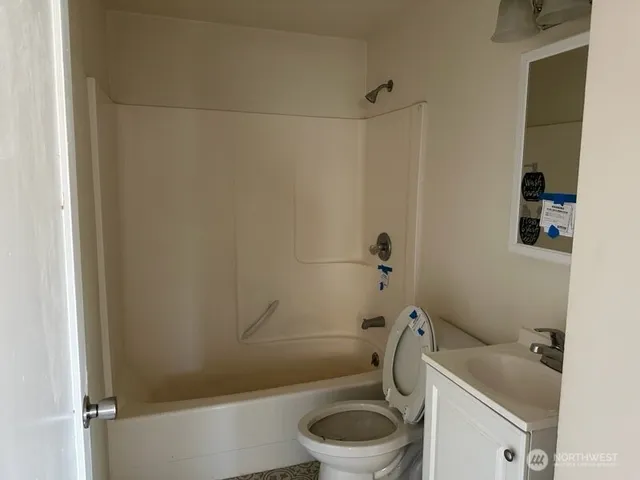 $182,700 | 516 North Central Drive, Moses Lake, WA 98837