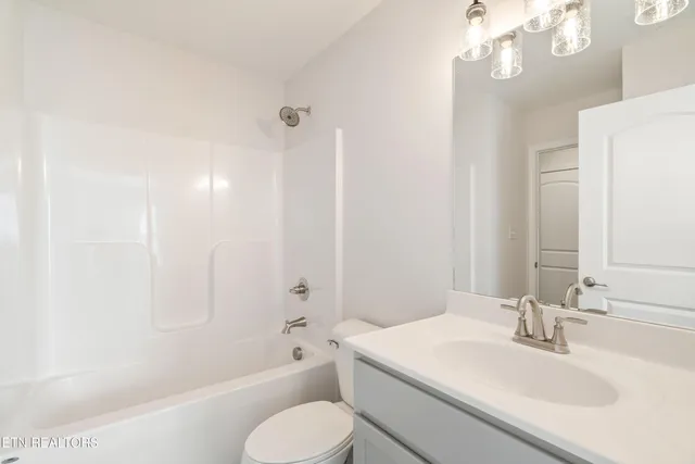 $1,800 | 7357 Grn Ests Way, Unit 21, Knoxville, TN 37918