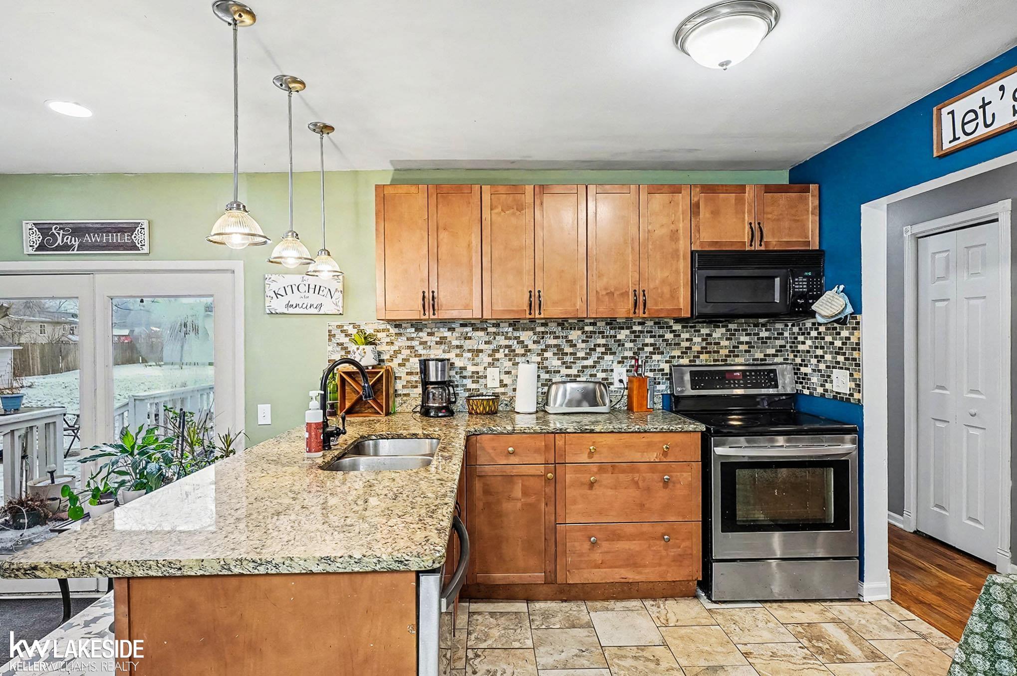 2515 Melvin Avenue Rochester Hills, MI 48307 - Photo 8 of 28