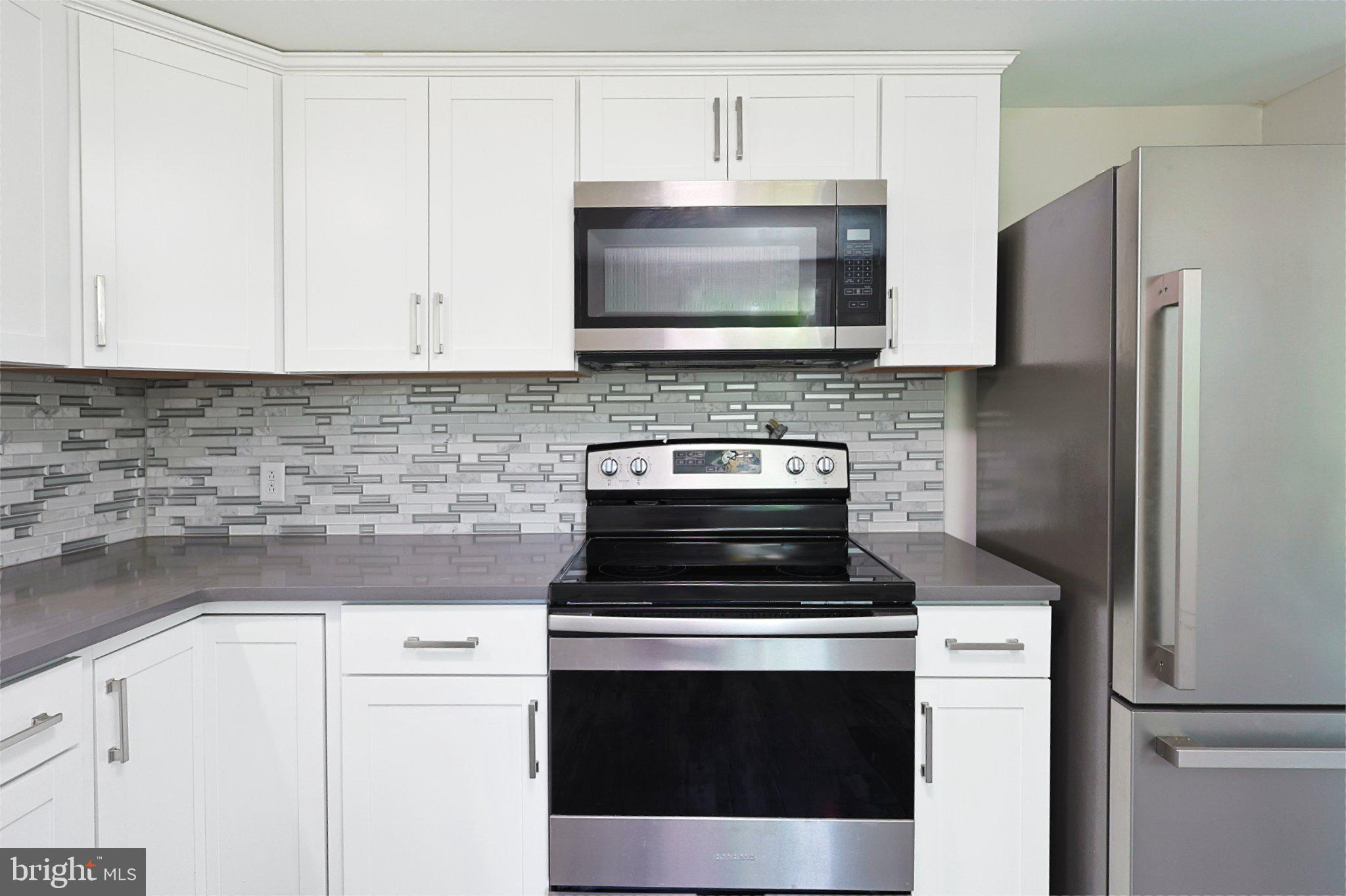 125 Ashland Drive Ridgeley, WV 26753 - Photo 11 of 41 Modern kitchen with sleek finishes.
