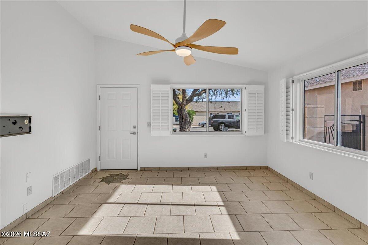 7828 South Lauder Street Tucson, AZ 85747 - Photo 9 of 46