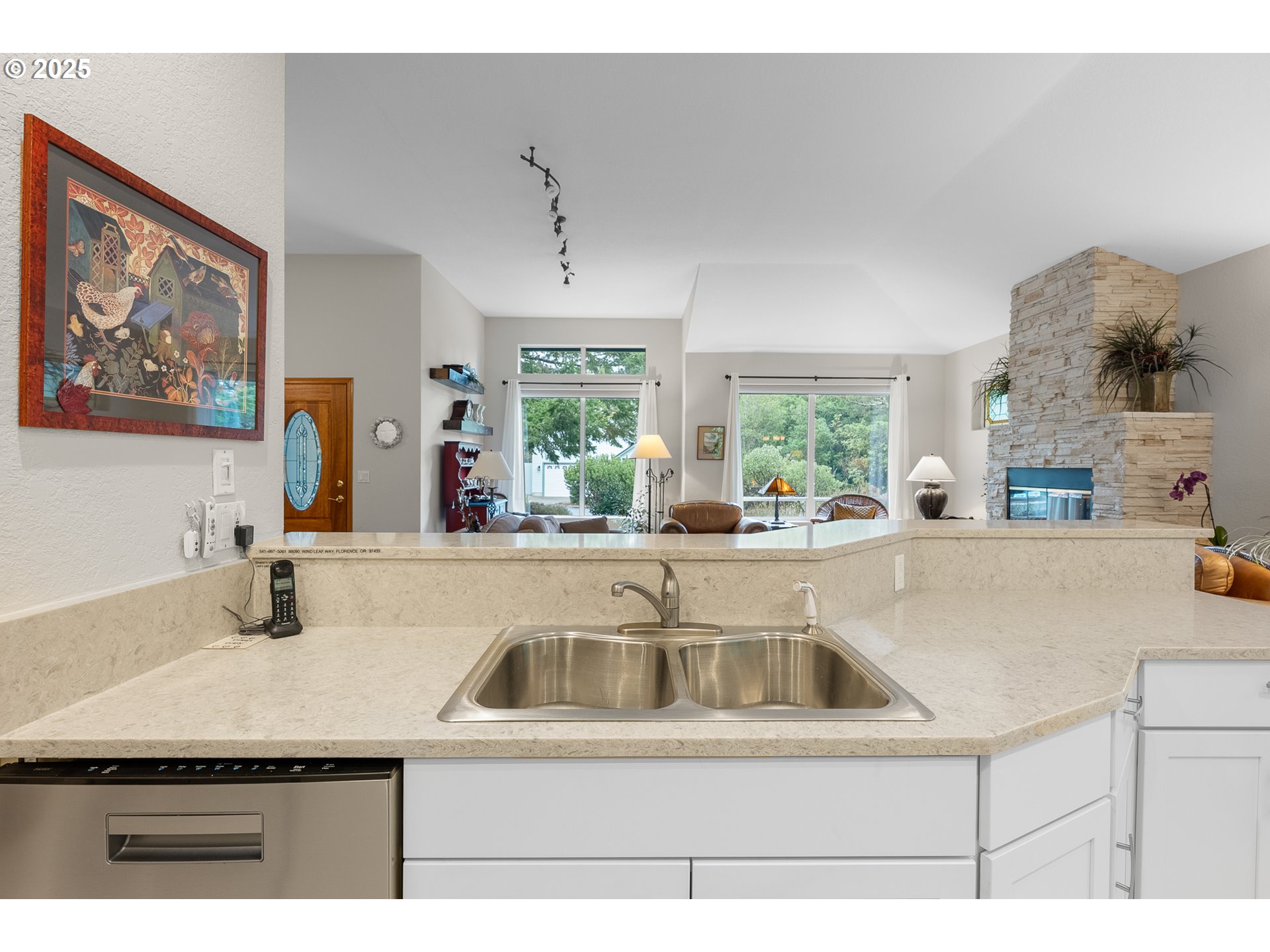 88090 Wind Leaf Way Florence, OR 97439 - Photo 15 of 39