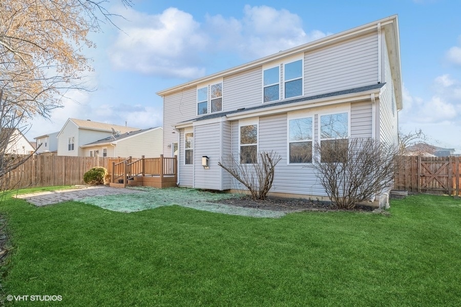581 Indian Trail Road Antioch, IL 60002 - Photo 2 of 38 Gallery Image 2