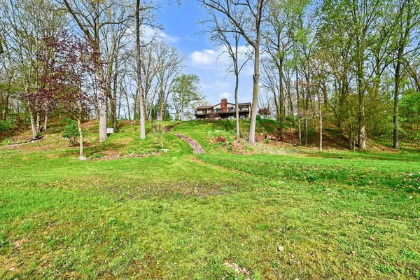 $915,000 | 3050 Kenyon Lane, Middleville, MI 49333