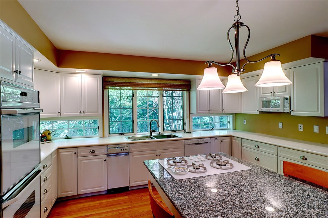 175 Hines Farm Road Cranston, RI 02921 - Photo 11 of 35 Gallery Image 11