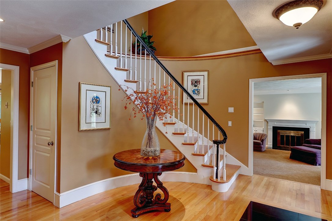 175 Hines Farm Road Cranston, RI 02921 - Photo 4 of 35 Gallery Image 4