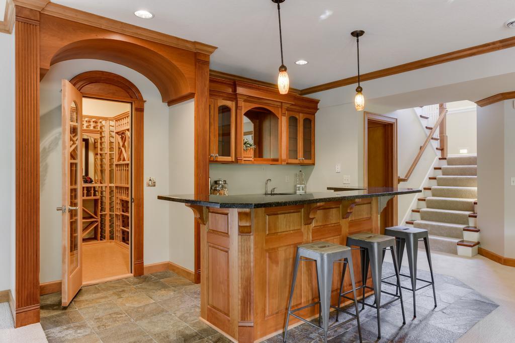4936 Vine Hill Road Excelsior, MN 55331 - Photo 14 of 24