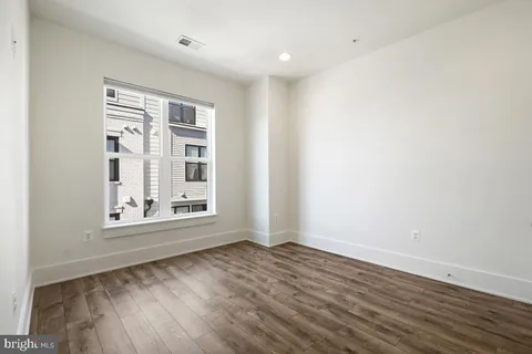 $7,000 | 11300 Emerald Park Road, Potomac, MD 20854