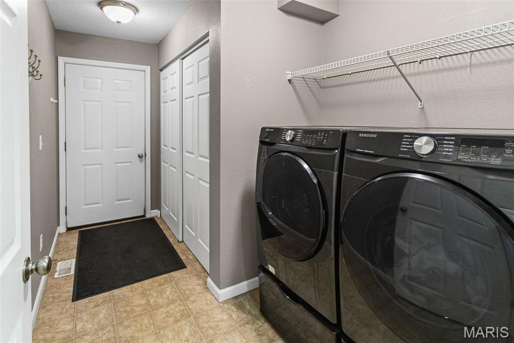 518 Deer Run Moro, IL 62067 - Photo 24 of 33