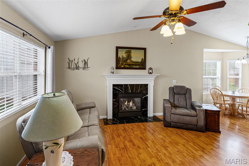 518 Deer Run Moro, IL 62067 - Photo 9 of 33