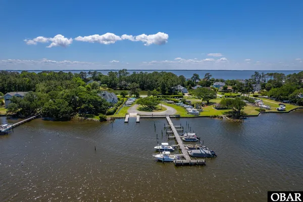 $925,000 | 2060 Martins Point Road, Kitty Hawk, NC 27949