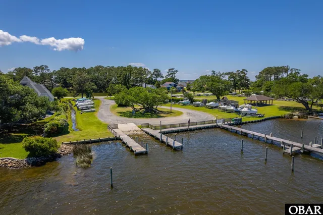 $925,000 | 2060 Martins Point Road, Kitty Hawk, NC 27949