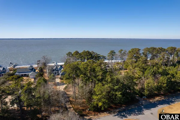 $925,000 | 2060 Martins Point Road, Kitty Hawk, NC 27949