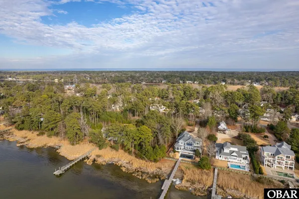 $925,000 | 2060 Martins Point Road, Kitty Hawk, NC 27949