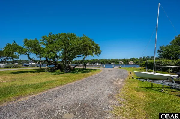 $925,000 | 2060 Martins Point Road, Kitty Hawk, NC 27949