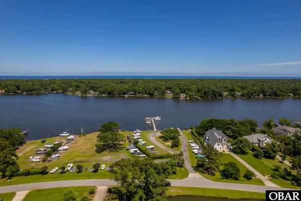 $925,000 | 2060 Martins Point Road, Kitty Hawk, NC 27949