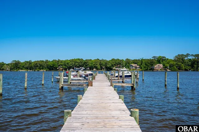 $925,000 | 2060 Martins Point Road, Kitty Hawk, NC 27949