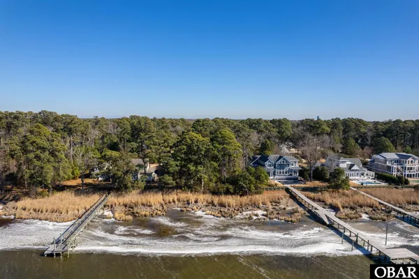 $925,000 | 2060 Martins Point Road, Kitty Hawk, NC 27949