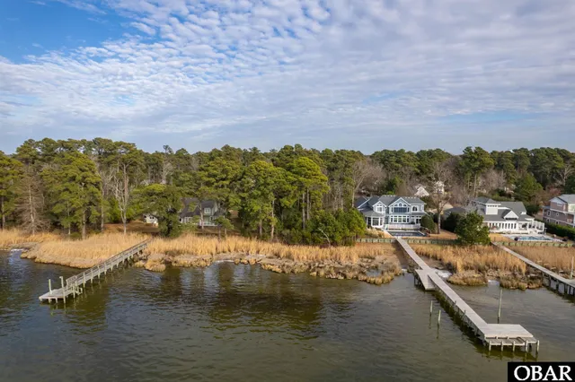$925,000 | 2060 Martins Point Road, Kitty Hawk, NC 27949