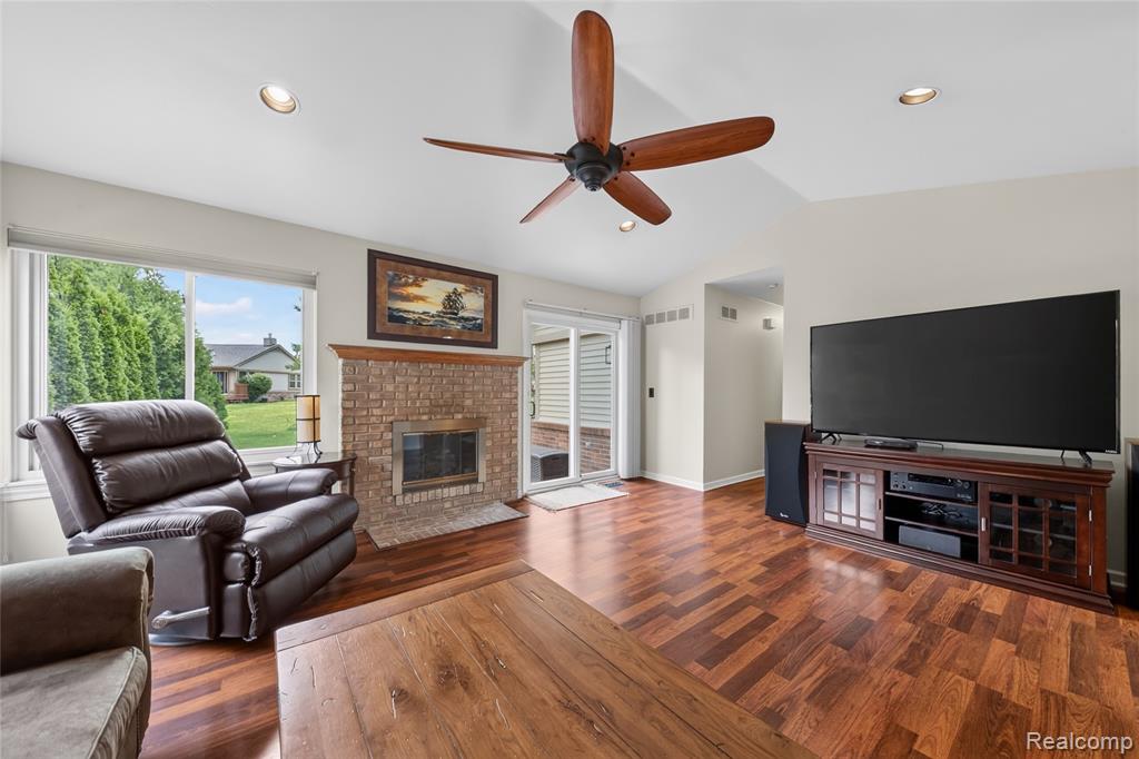 44637 Ridgefield Road Canton, MI 48188 - Photo 16 of 44