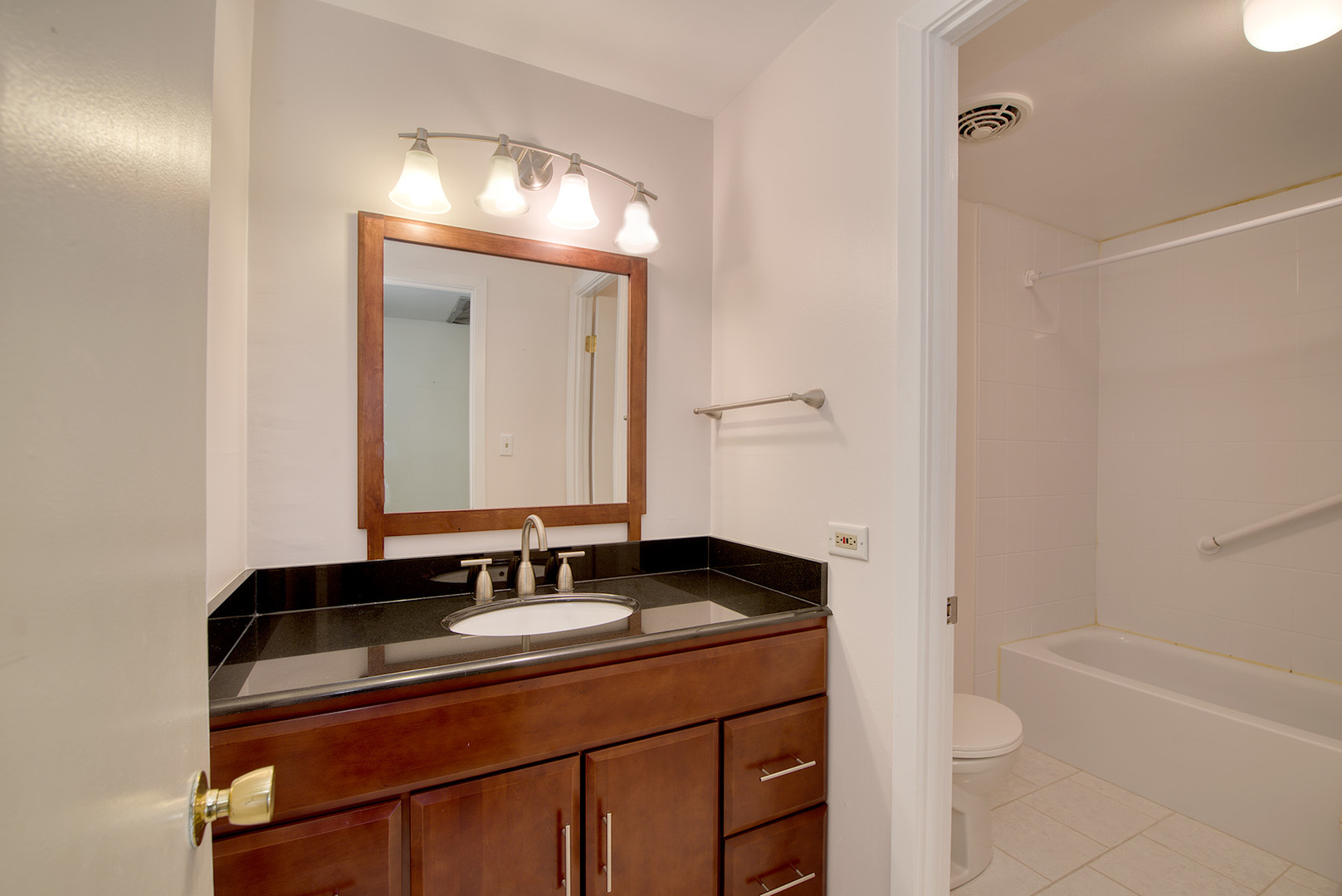 404 Regent Drive Buffalo Grove, IL 60089 - Photo 19 of 23