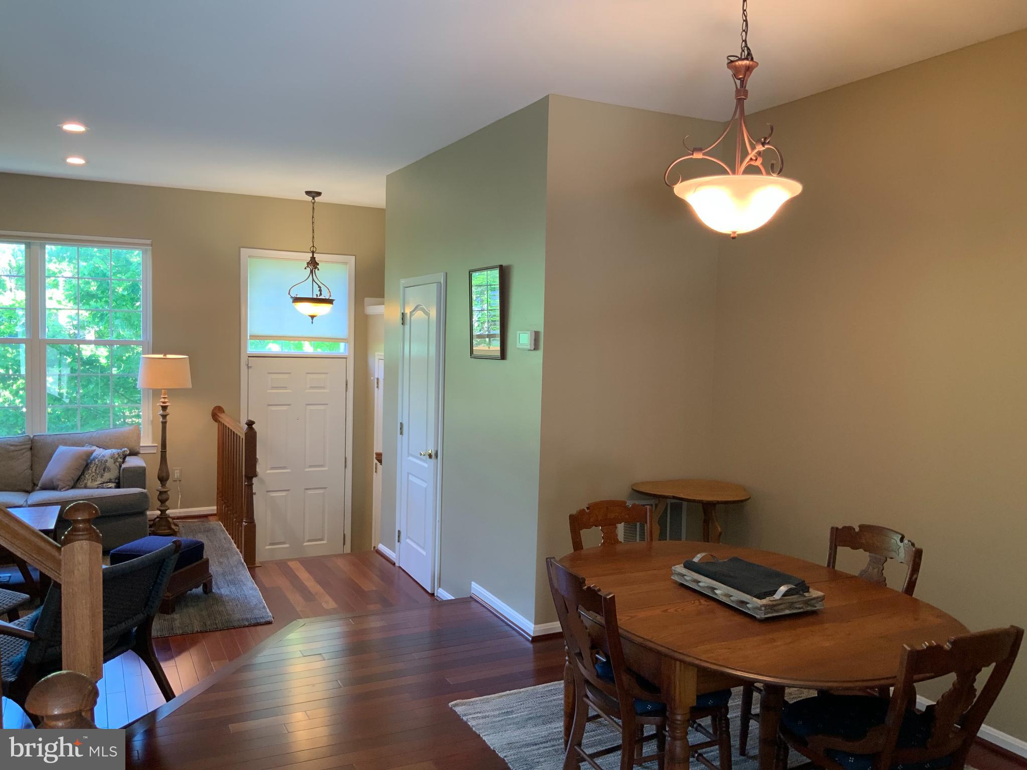 12017 Edgemere Circle Reston, VA 20190 - Photo 3 of 3