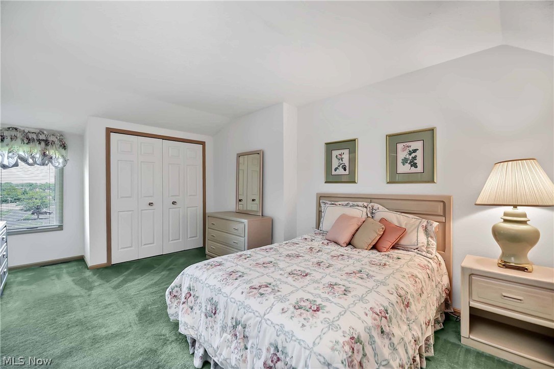 25900 Kennedy Ridge Road North Olmsted, OH 44070 - Photo 23 of 35 Gallery Image 23