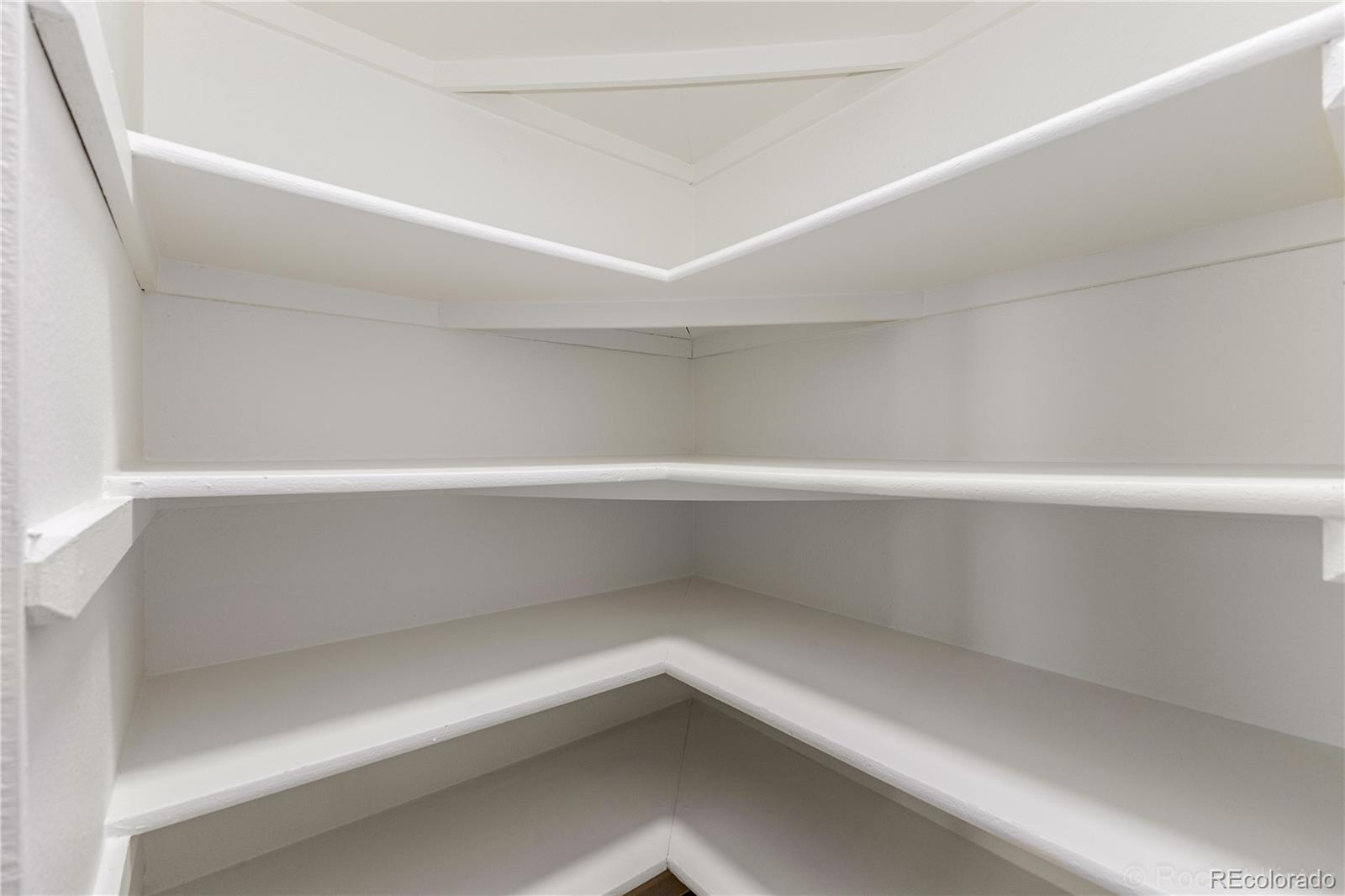 9648 Bellmore Place Highlands Ranch, CO 80126 - Photo 14 of 46