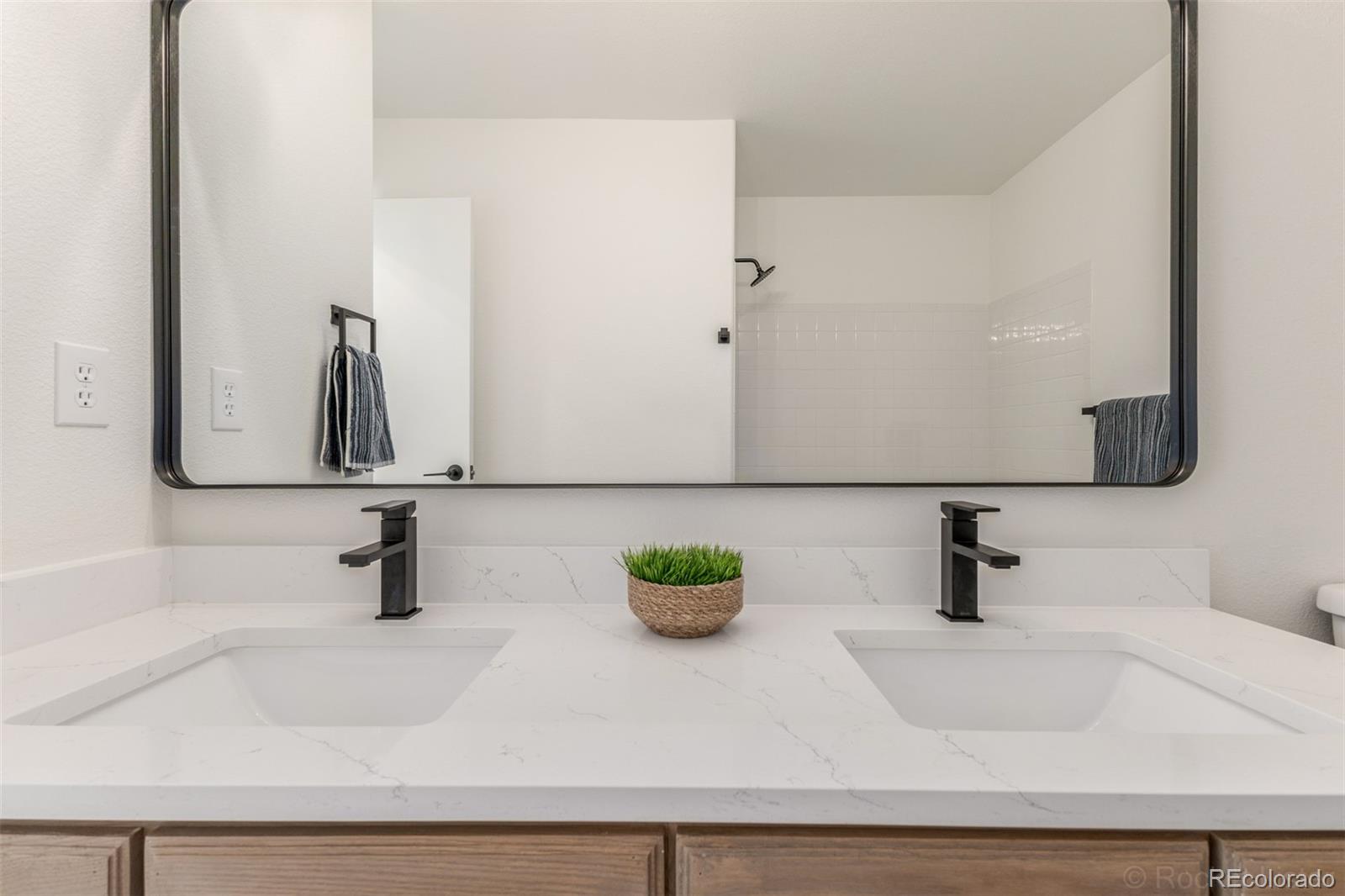 9648 Bellmore Place Highlands Ranch, CO 80126 - Photo 29 of 46