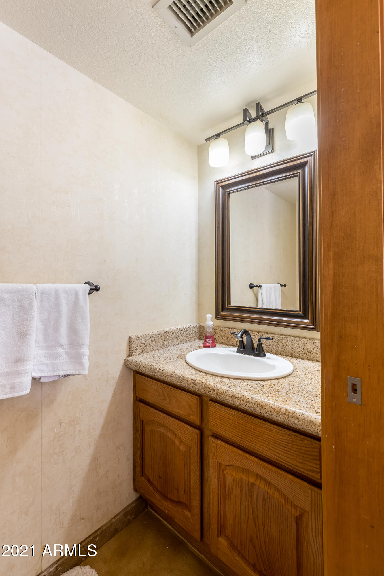 1901 East Redfield Road Phoenix, AZ 85022 - Photo 25 of 32 Powder