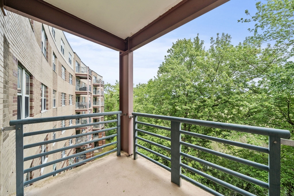 269 Cambridge Road, Unit 506 Woburn, MA 01801 - Photo 7 of 40