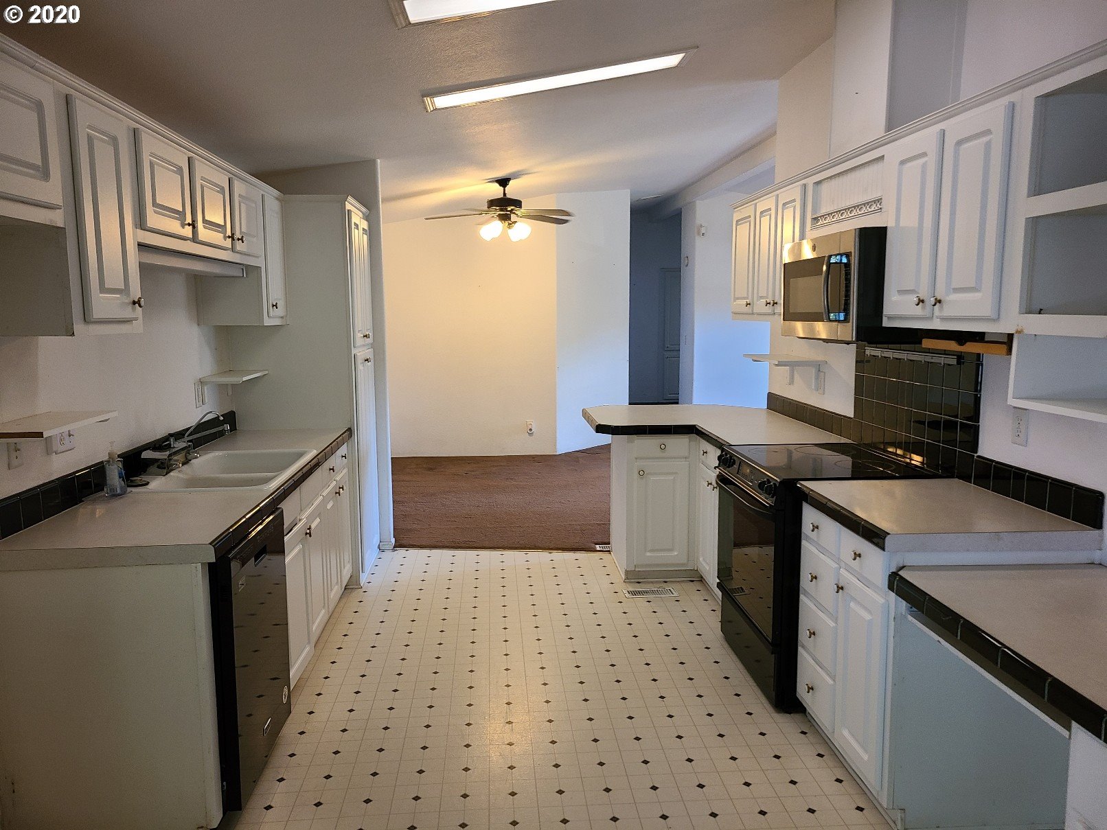 38017 Camp Creek Road Springfield, OR 97478 - Photo 8 of 14