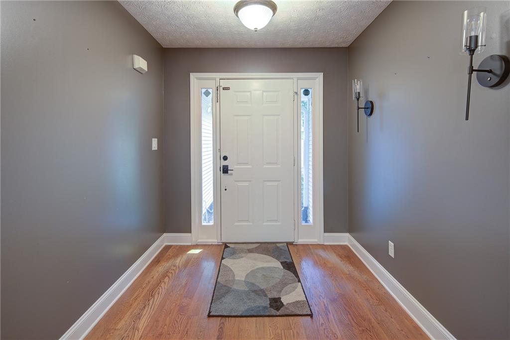 4267 Riviere Point Gainesville, GA 30507 - Photo 12 of 28 Gallery Image 12