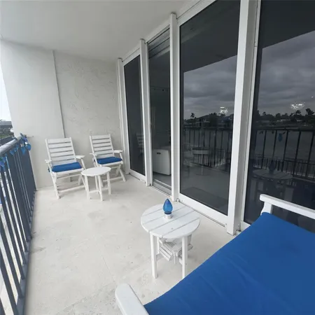 $670,000 | Undisclosed Address, Pompano Beach, FL 33062