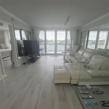 $670,000 | Undisclosed Address, Pompano Beach, FL 33062