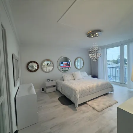 $670,000 | Undisclosed Address, Pompano Beach, FL 33062