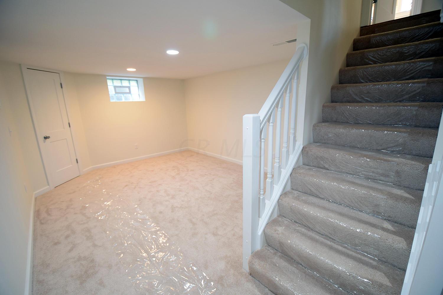 3517 Kirkham Road Columbus, OH 43221 - Photo 22 of 28