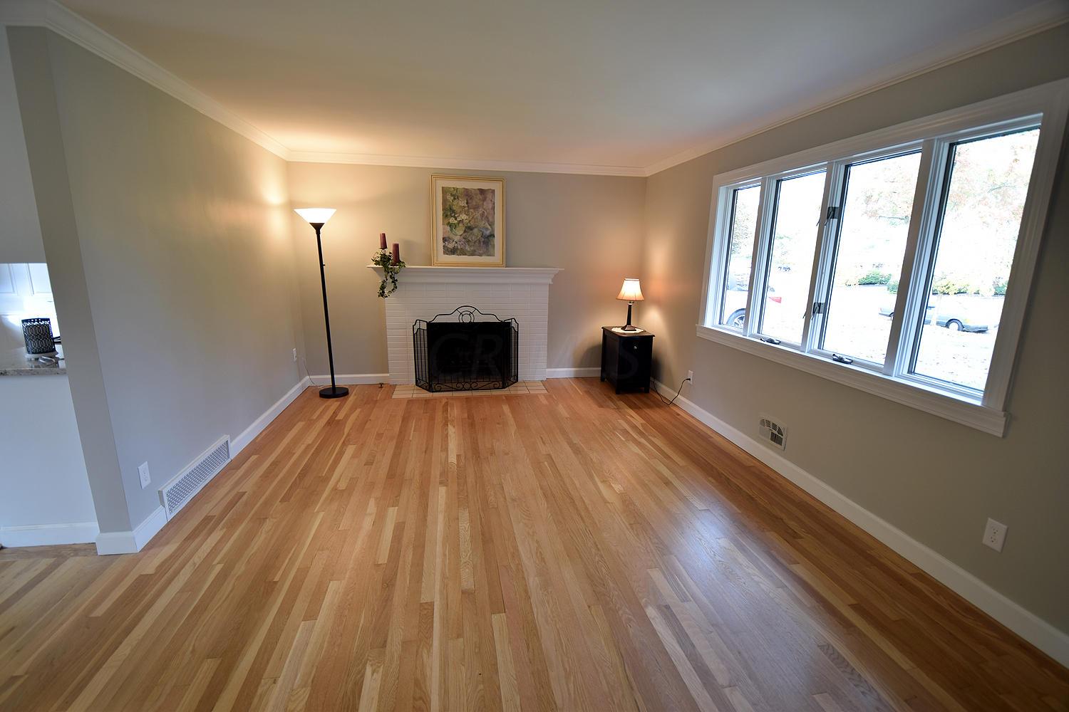 3517 Kirkham Road Columbus, OH 43221 - Photo 4 of 28