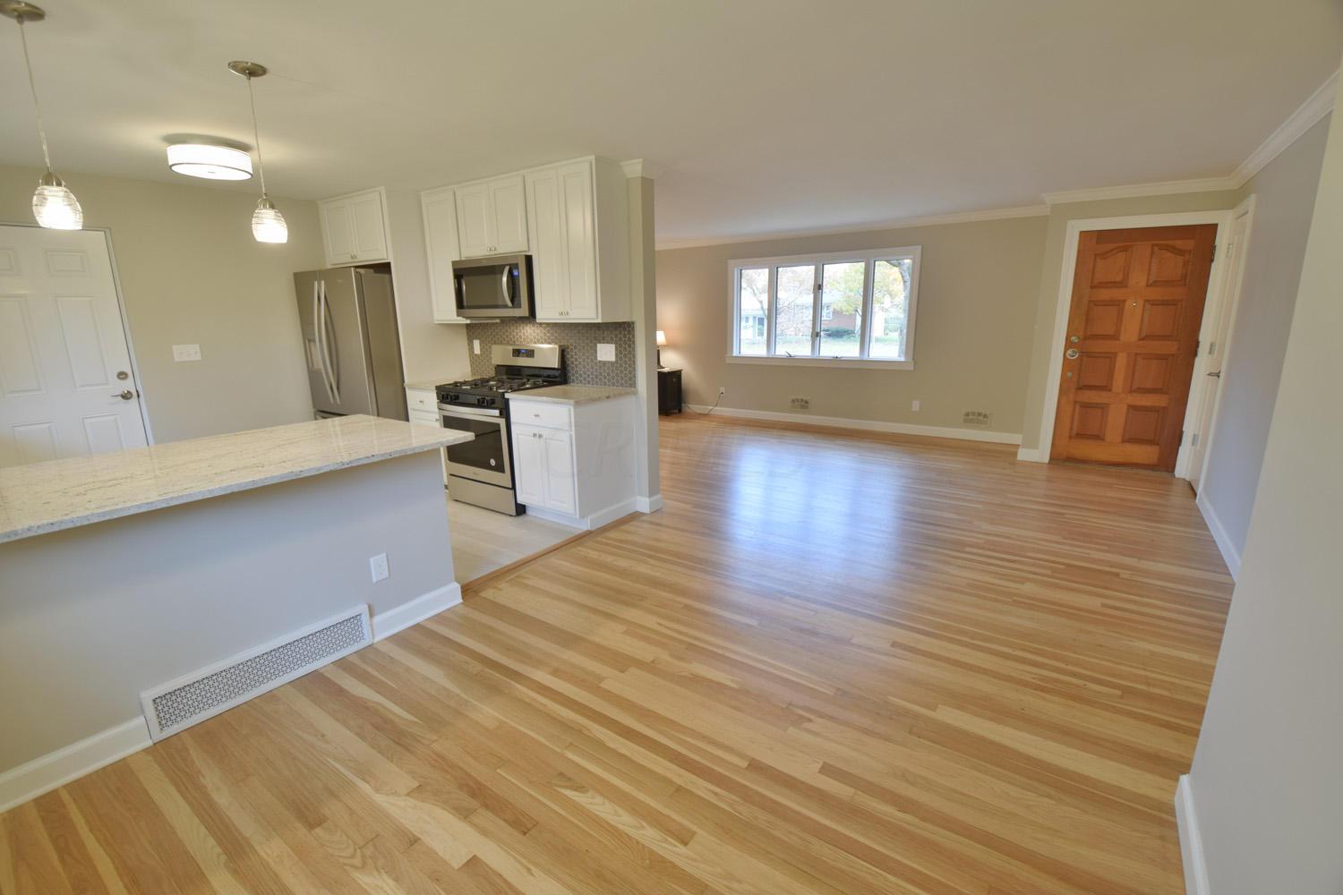 3517 Kirkham Road Columbus, OH 43221 - Photo 6 of 28