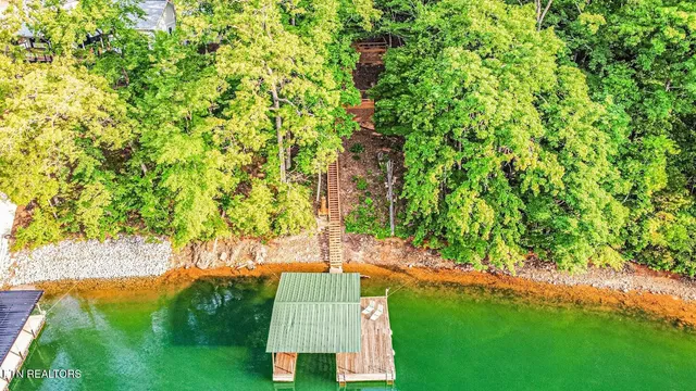 $789,900 | 1305 Cove Pointe Road, La Follette, TN 37766