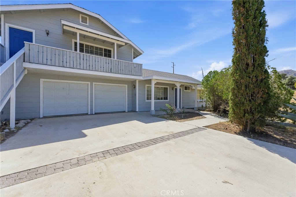 7281 Sherwood Road Joshua Tree, CA 92252 - Photo 12 of 35 Separate garages for each unit
