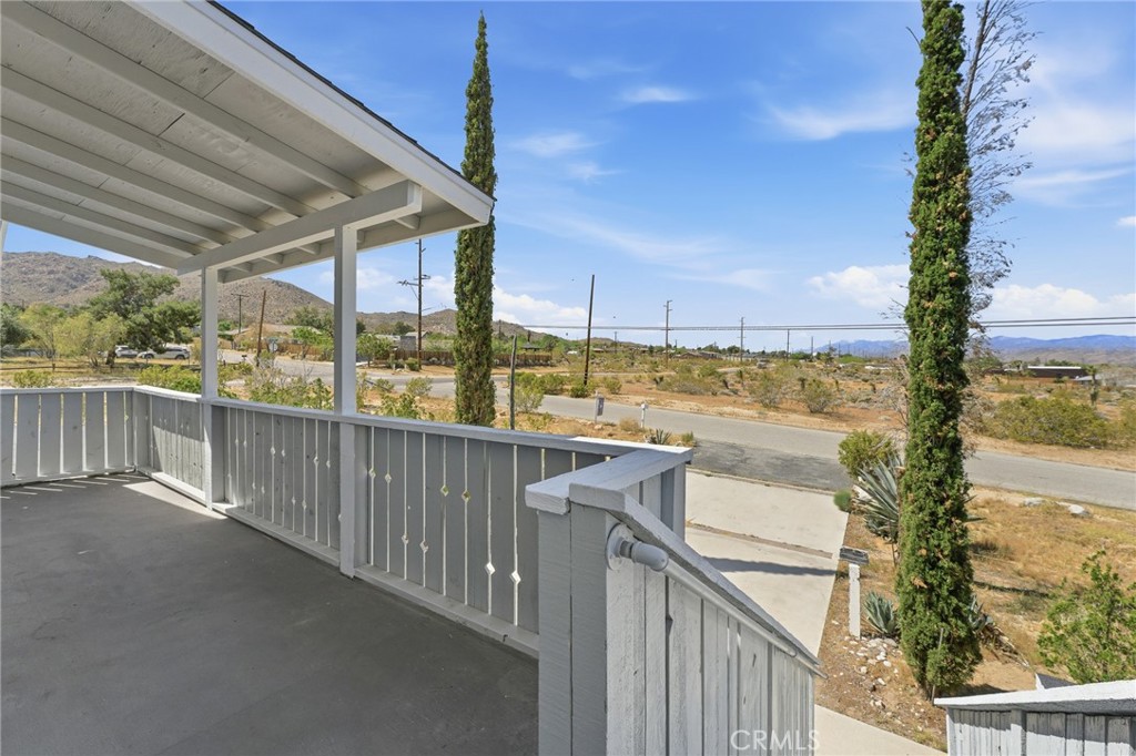 7281 Sherwood Road Joshua Tree, CA 92252 - Photo 31 of 35 Upstairs patio