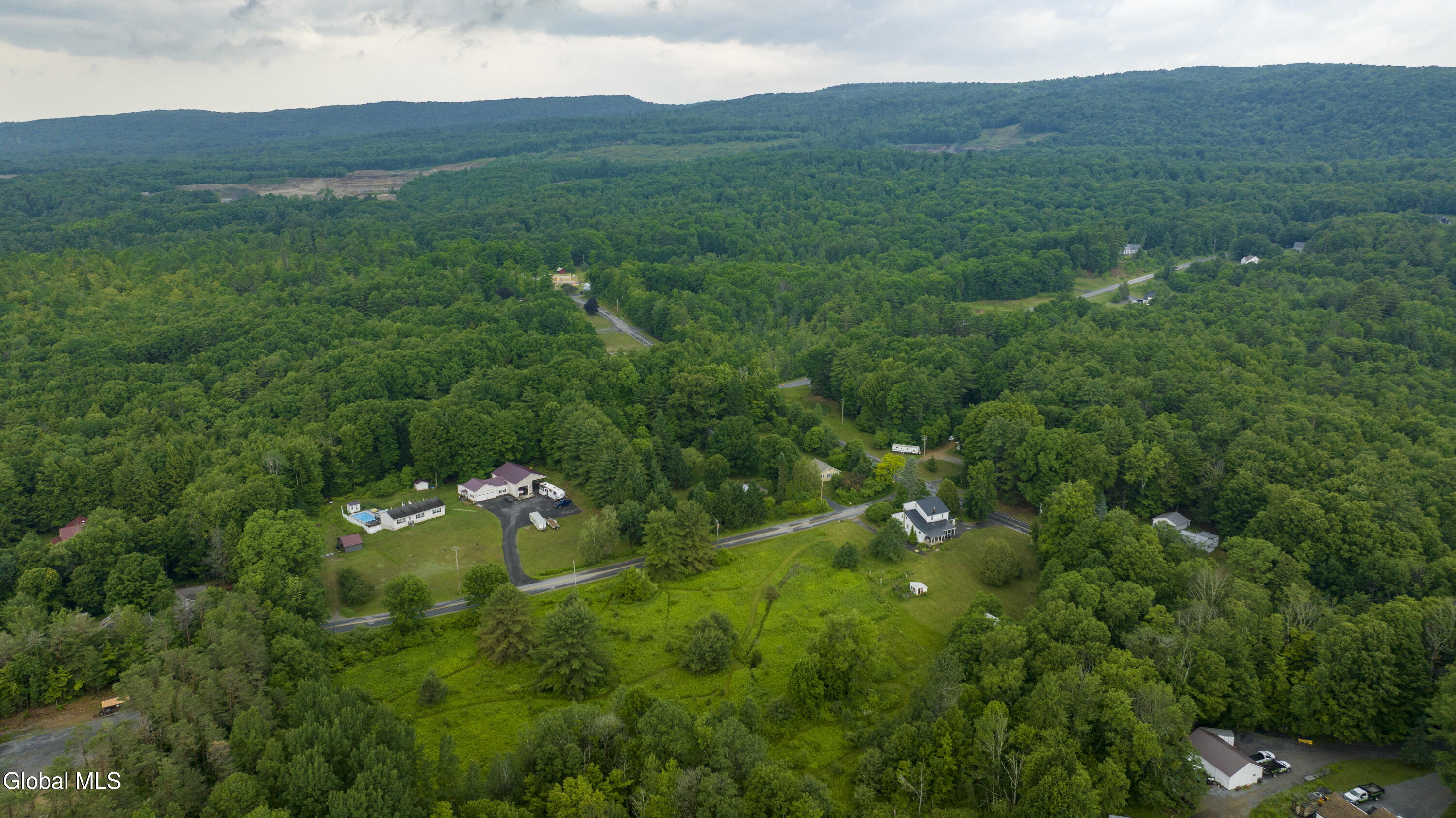 653 Coy Road Greenfield, NY 12833 - Photo 6 of 31 653 Coy Rd-6