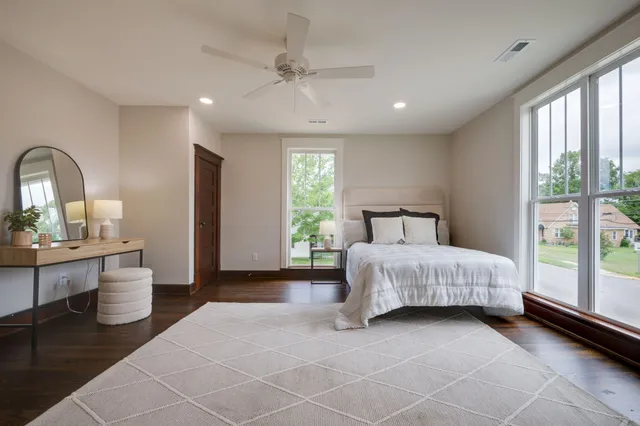 $699,900 | 414 West College Street, Dickson, TN 37055