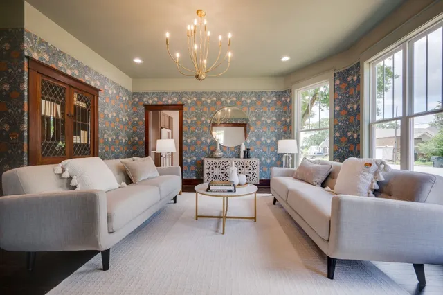 $699,900 | 414 West College Street, Dickson, TN 37055