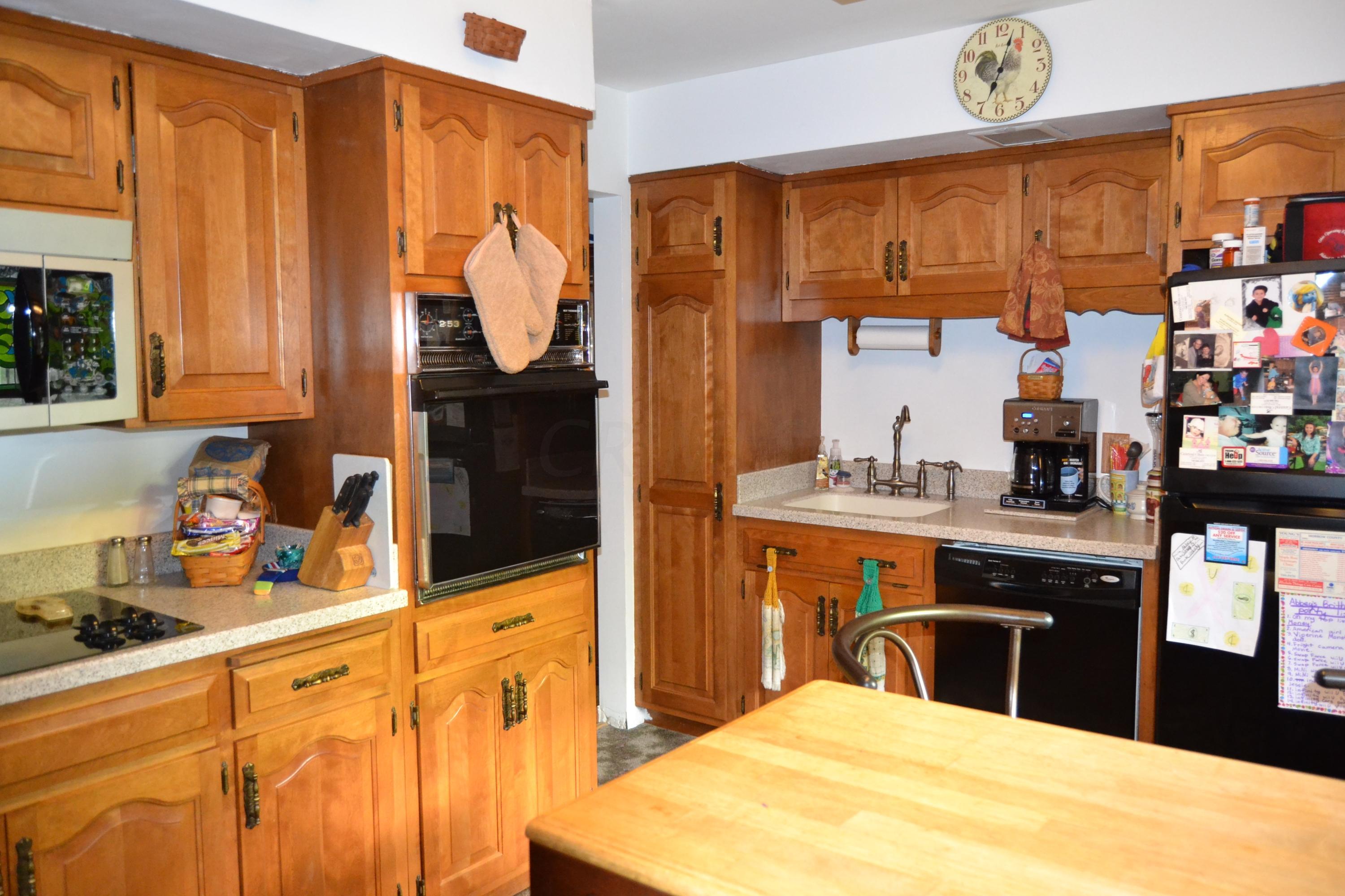 25 Ashley Road Ashley, OH 43003 - Photo 3 of 19