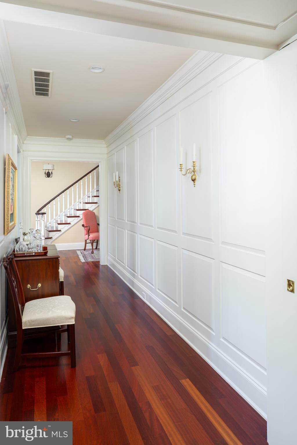 152 Grubb Road Malvern, PA 19355 - Photo 11 of 74 a living room with furniture and a table