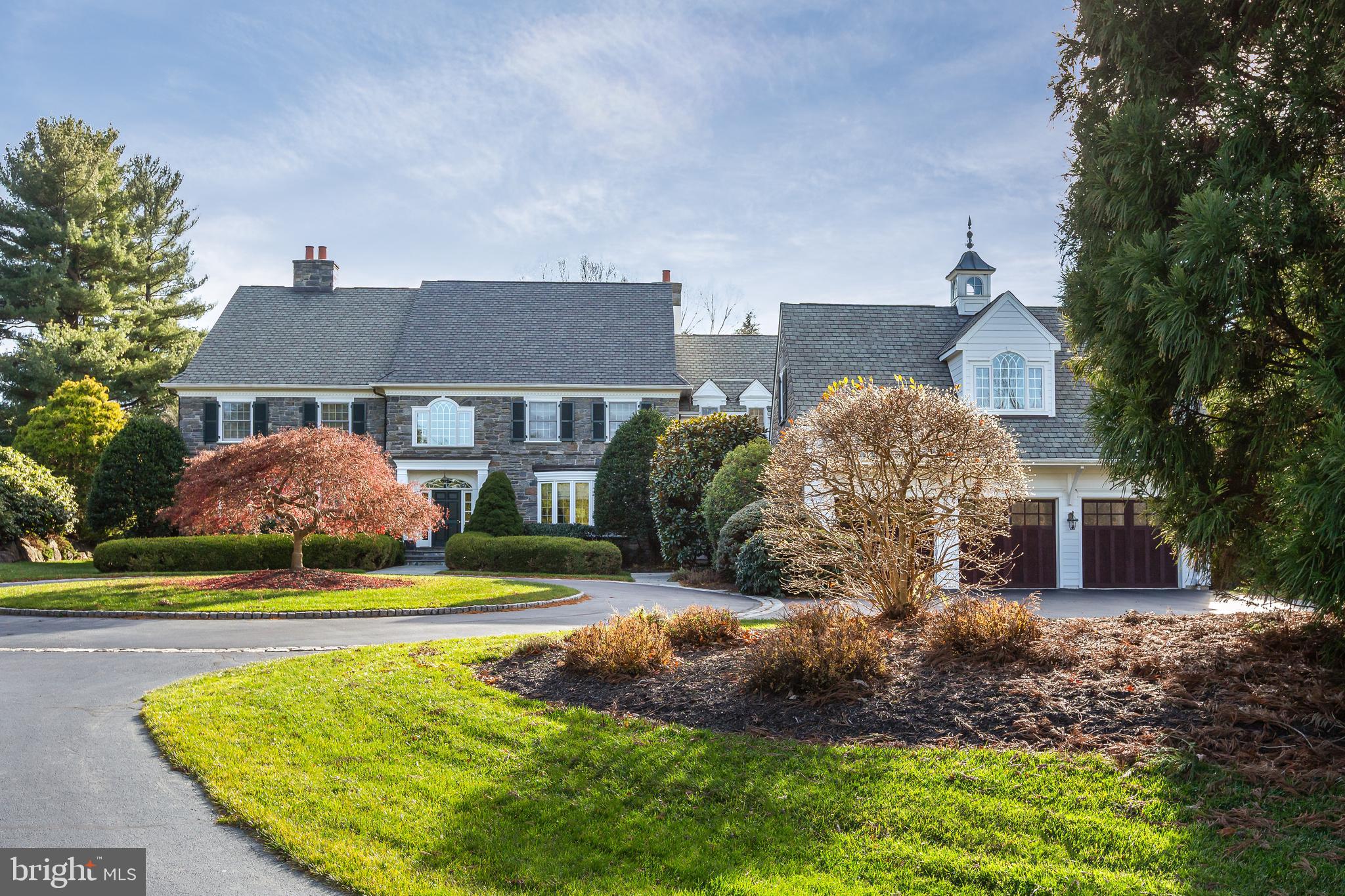 152 Grubb Road Malvern, PA 19355 - Photo 2 of 74 a front view of a house with garden