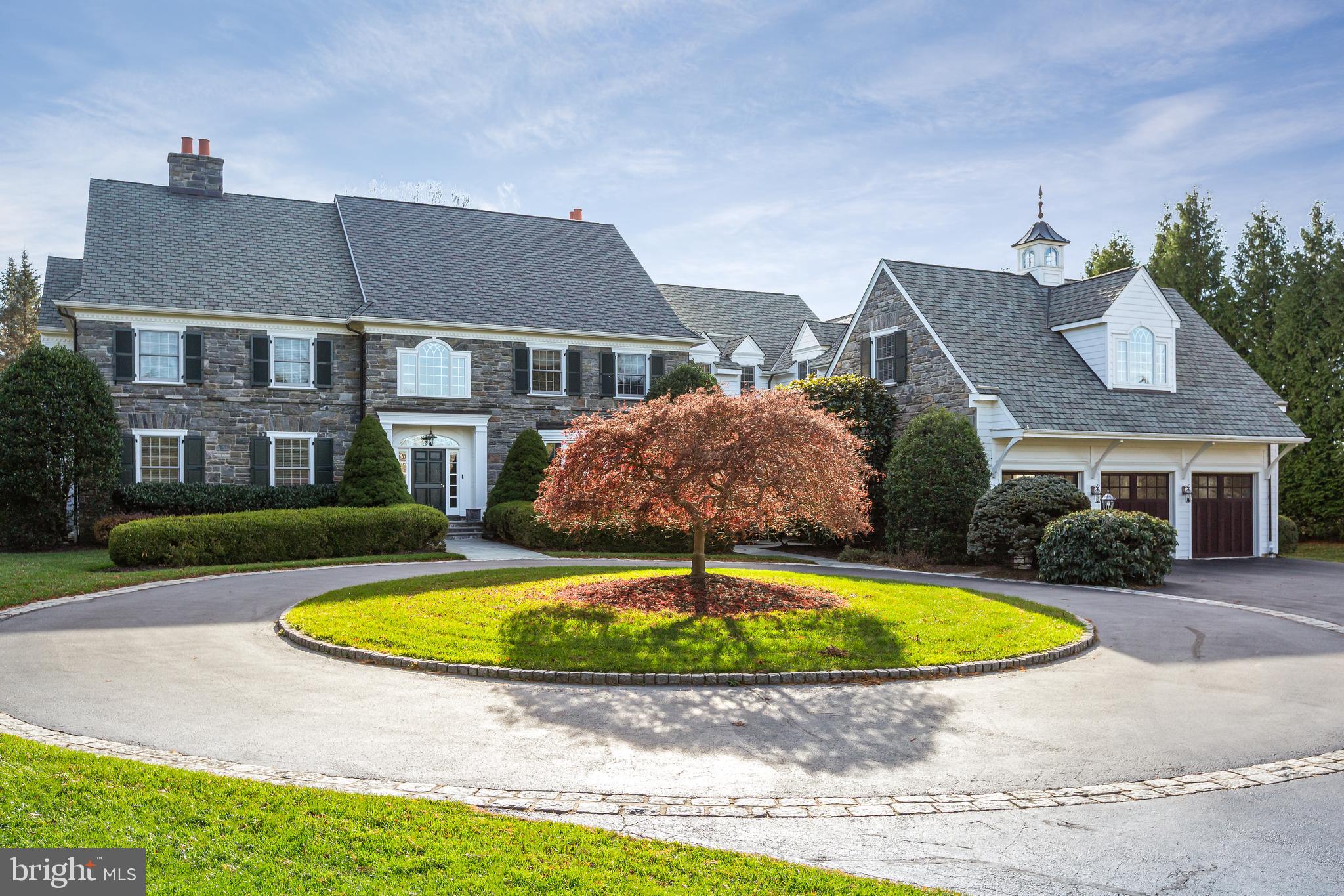 152 Grubb Road Malvern, PA 19355 - Photo 3 of 74 a front view of a house with a yard